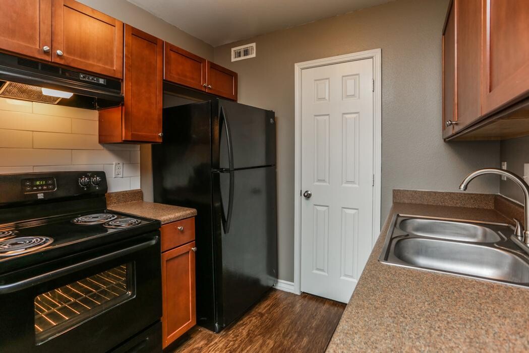 Images Palatia Apartment Homes