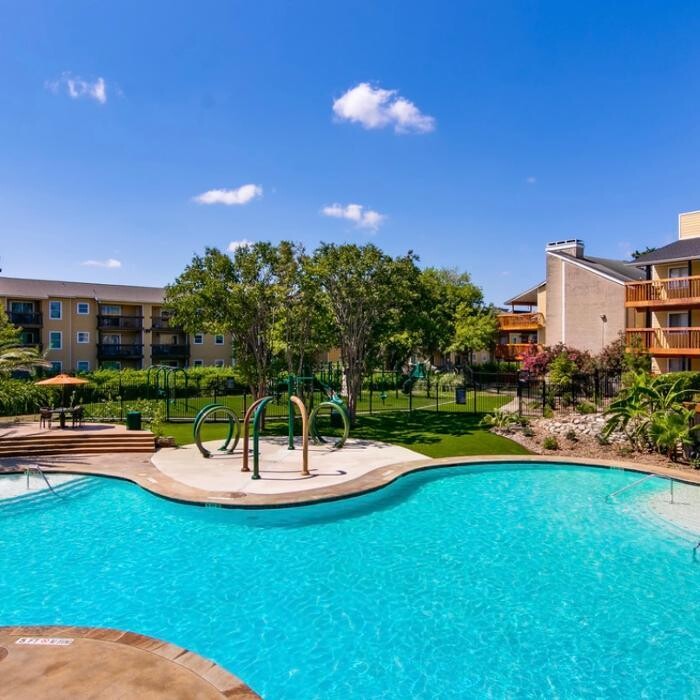 Images Palatia Apartment Homes