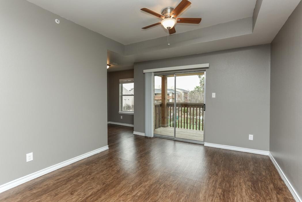 Images Palatia Apartment Homes