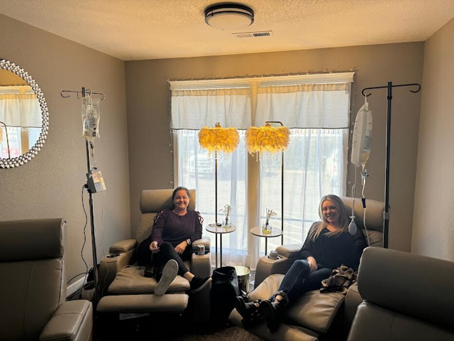 Images Rogue Revitalize - Luxury IV, Wellness, and Beauty Bar
