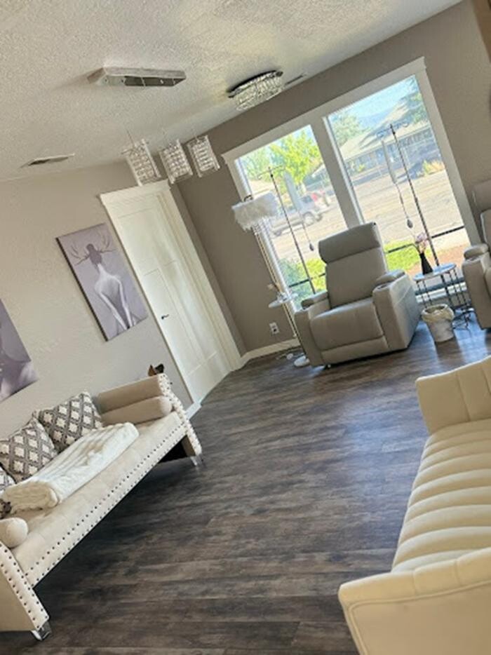 Images Rogue Revitalize - Luxury IV, Wellness, and Beauty Bar