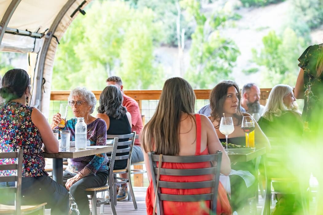 Images Meander Riverside Eatery