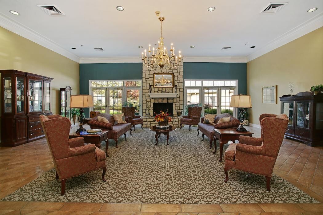 Images Carriage Crossing Senior Living of Mt. Zion