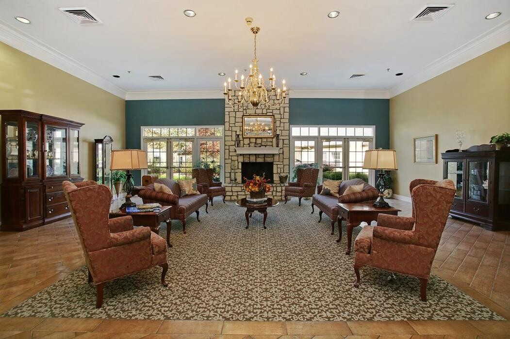 Images Carriage Crossing Senior Living of Mt. Zion