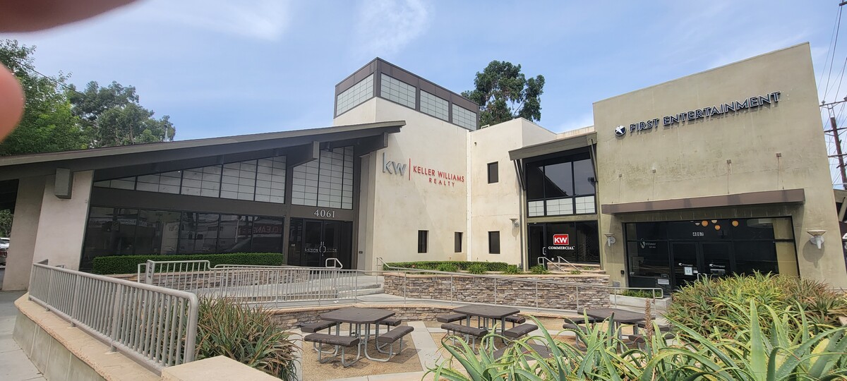Images Tom Hernandez Team - Keller Williams Studio City