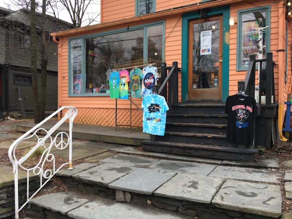 Images Woodstock High Novelties