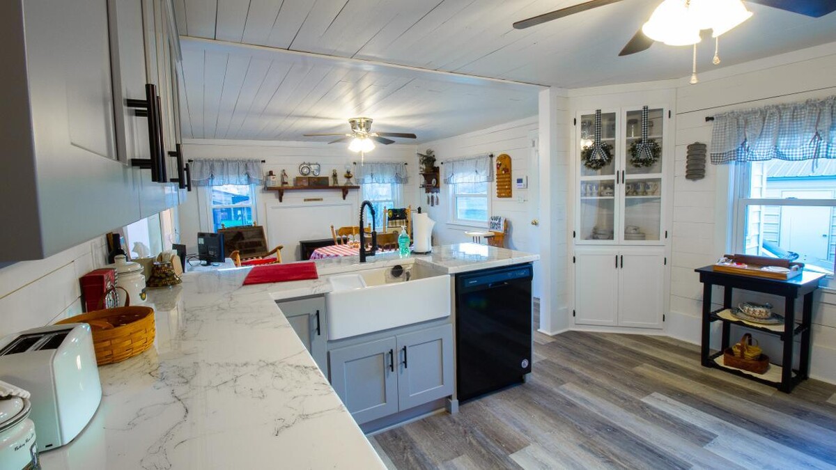 Images Nation Builders LLC