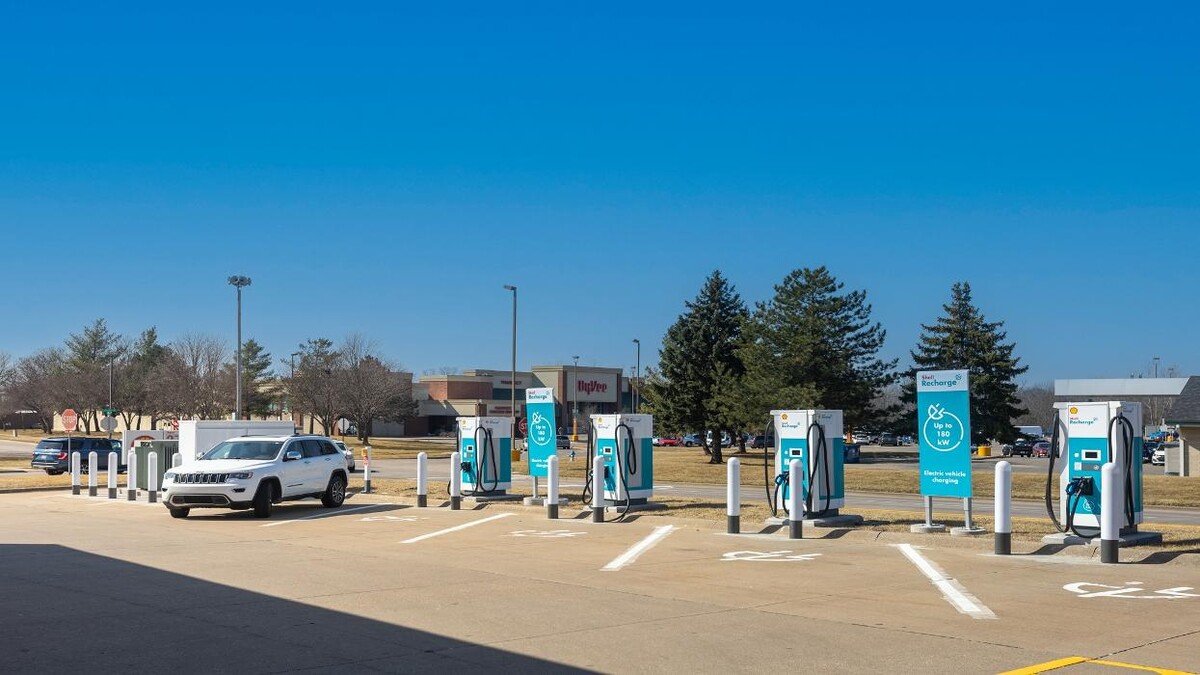 Images Shell Recharge Charging Station
