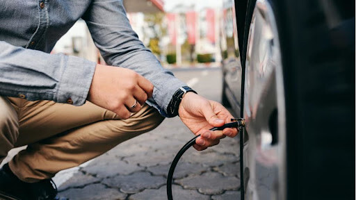 Images Hogan Tire & Auto - Natick, MA