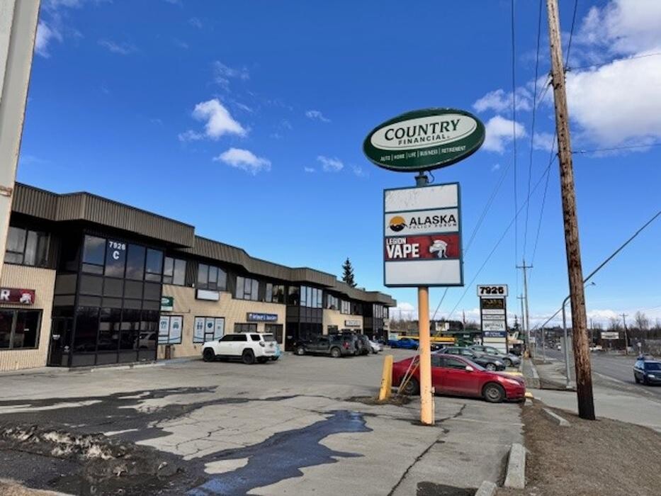 Images Laura Davis - COUNTRY Financial