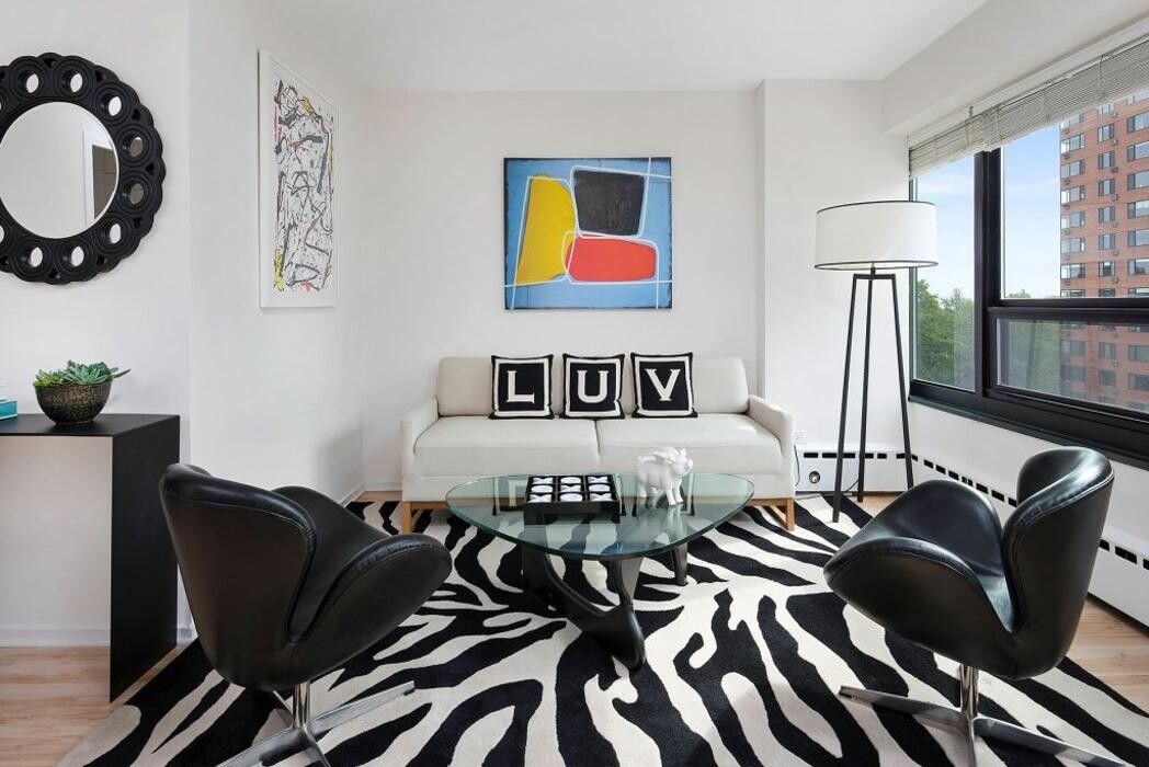 Images 3130 N Lake Shore Drive - PPM Apartments
