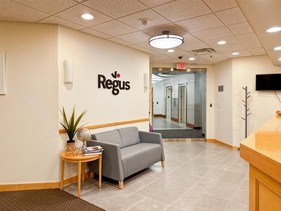 Images Regus Wisconsin Ave