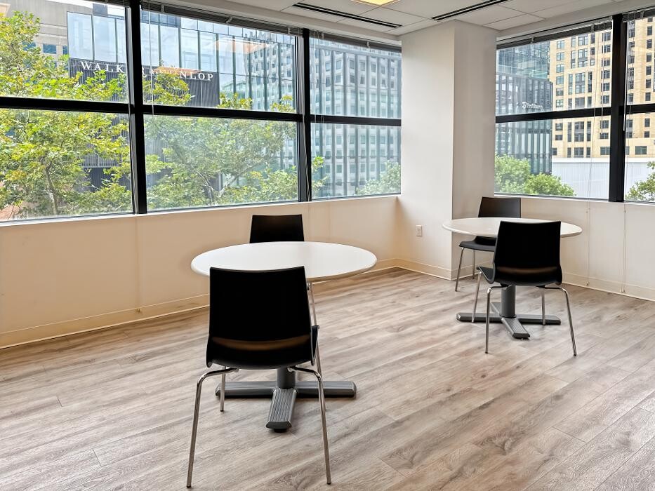 Images Regus Wisconsin Ave