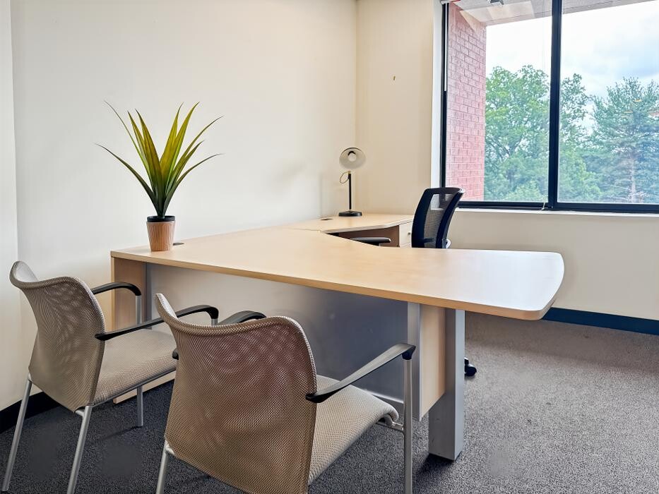 Images Regus Wisconsin Ave