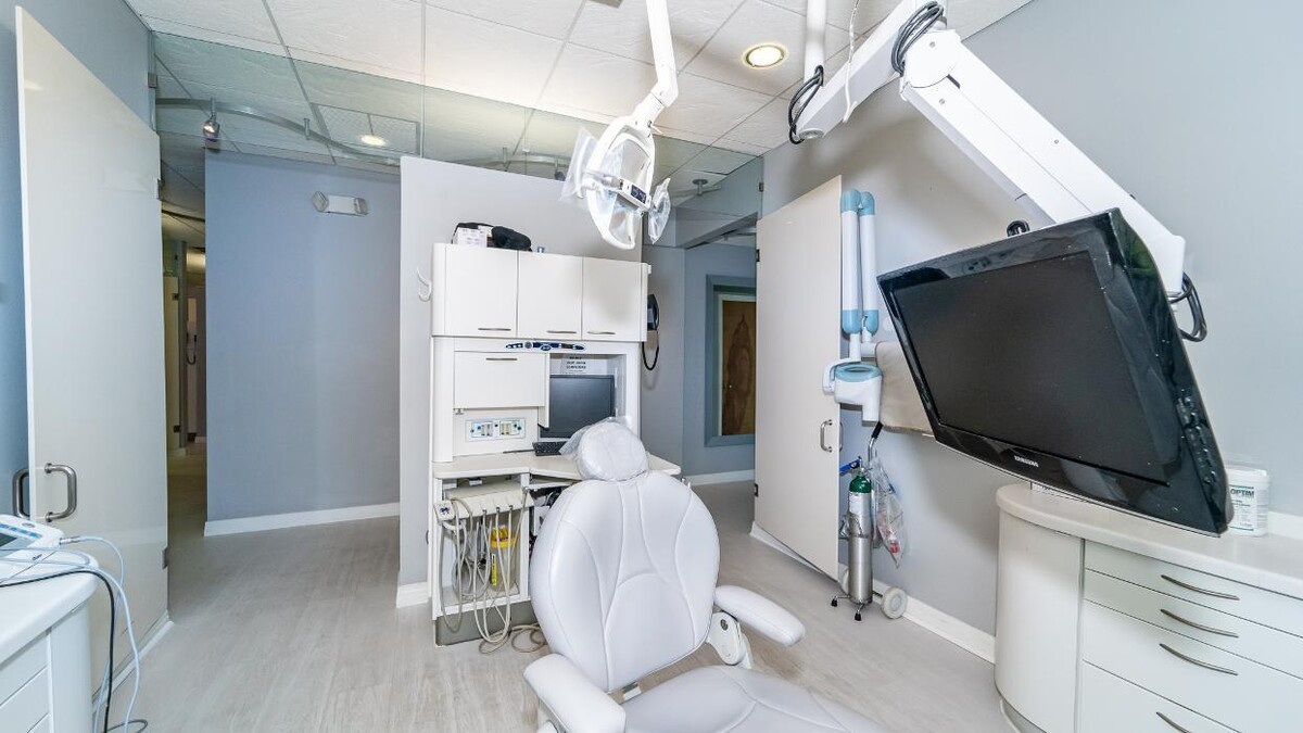 Images Ryan C. Taylor Periodontics & Dental Implants