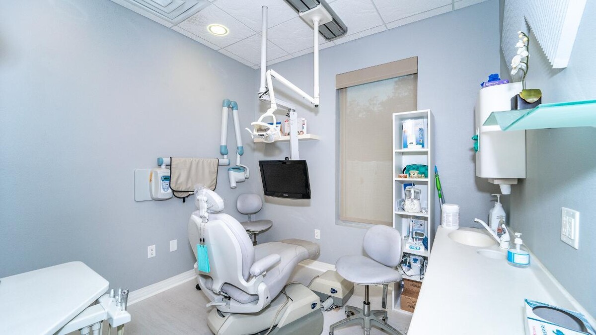Images Ryan C. Taylor Periodontics & Dental Implants