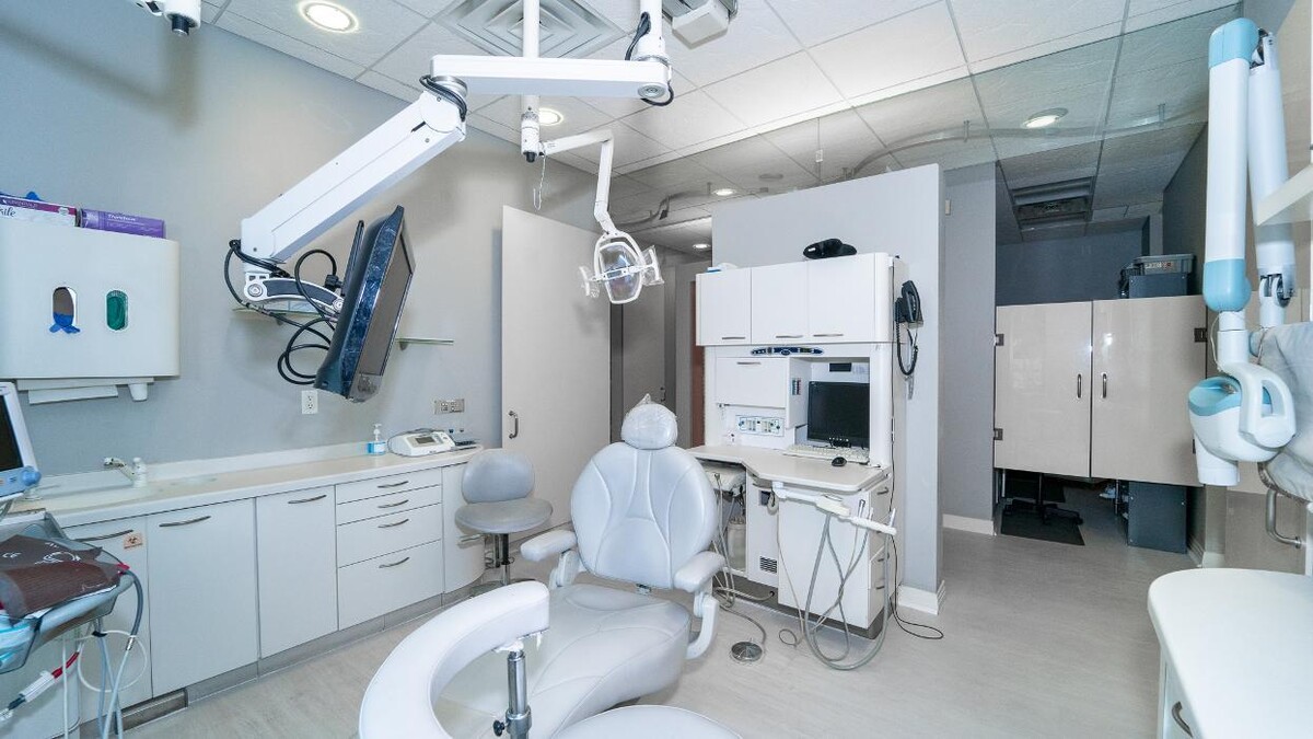 Images Ryan C. Taylor Periodontics & Dental Implants