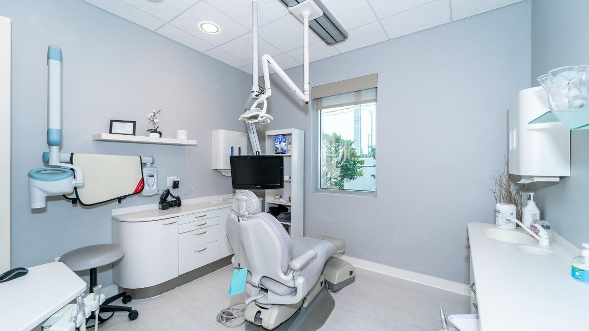 Images Ryan C. Taylor Periodontics & Dental Implants