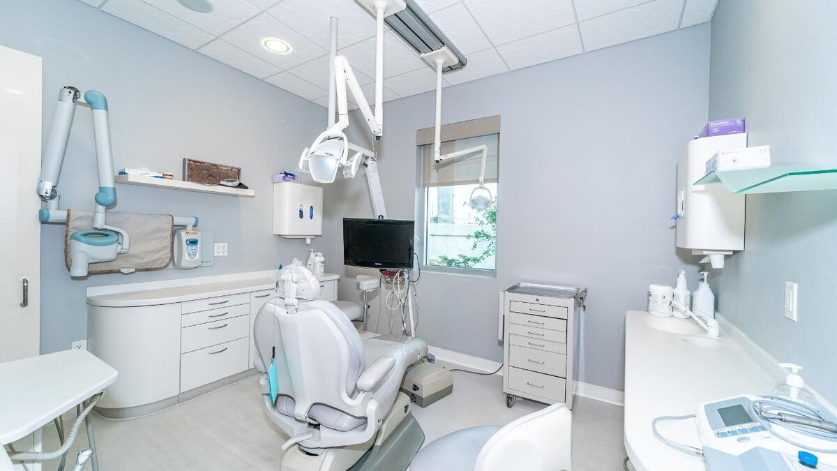 Images Ryan C. Taylor Periodontics & Dental Implants