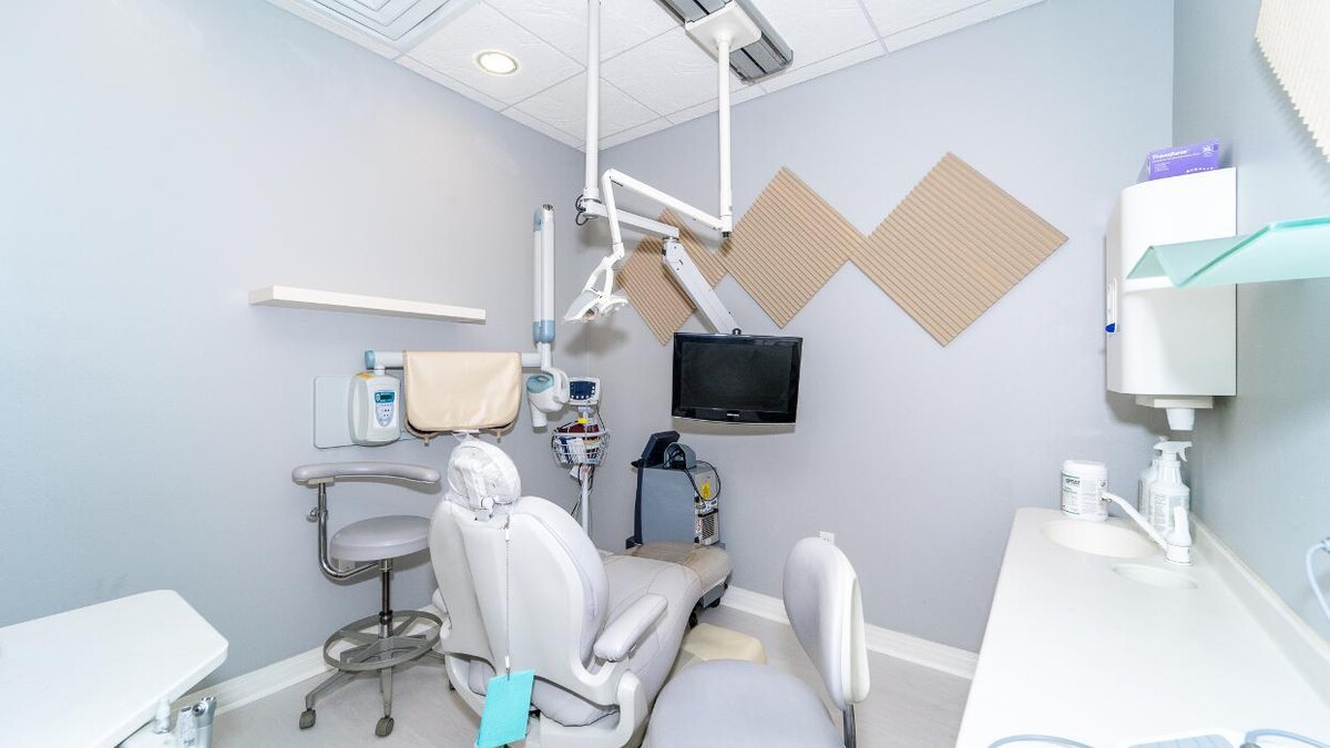 Images Ryan C. Taylor Periodontics & Dental Implants