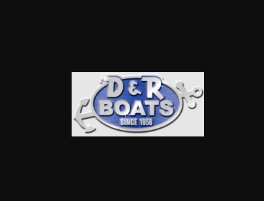 D & R Boat World Logo