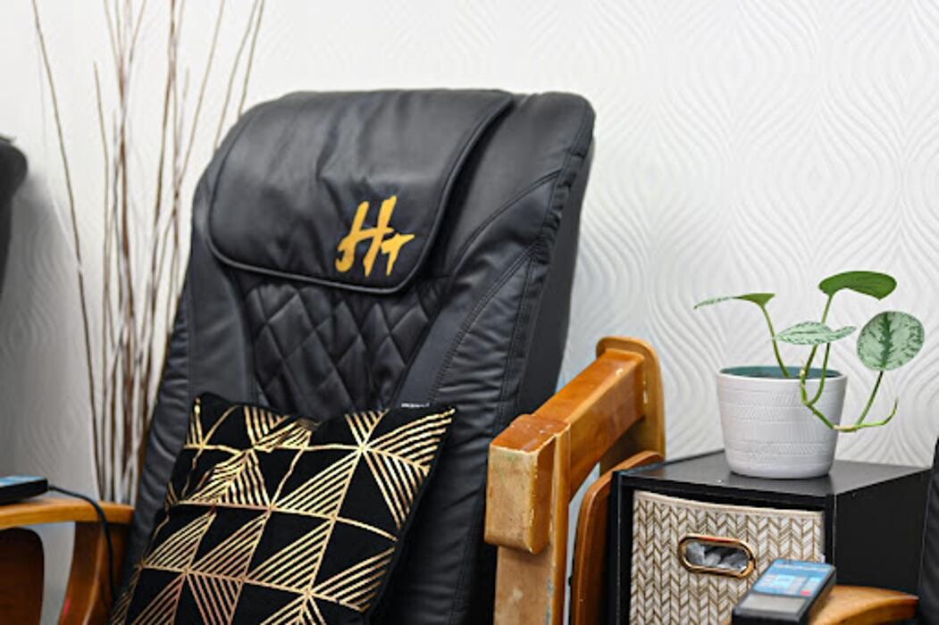 Images Classic Hair & Nails