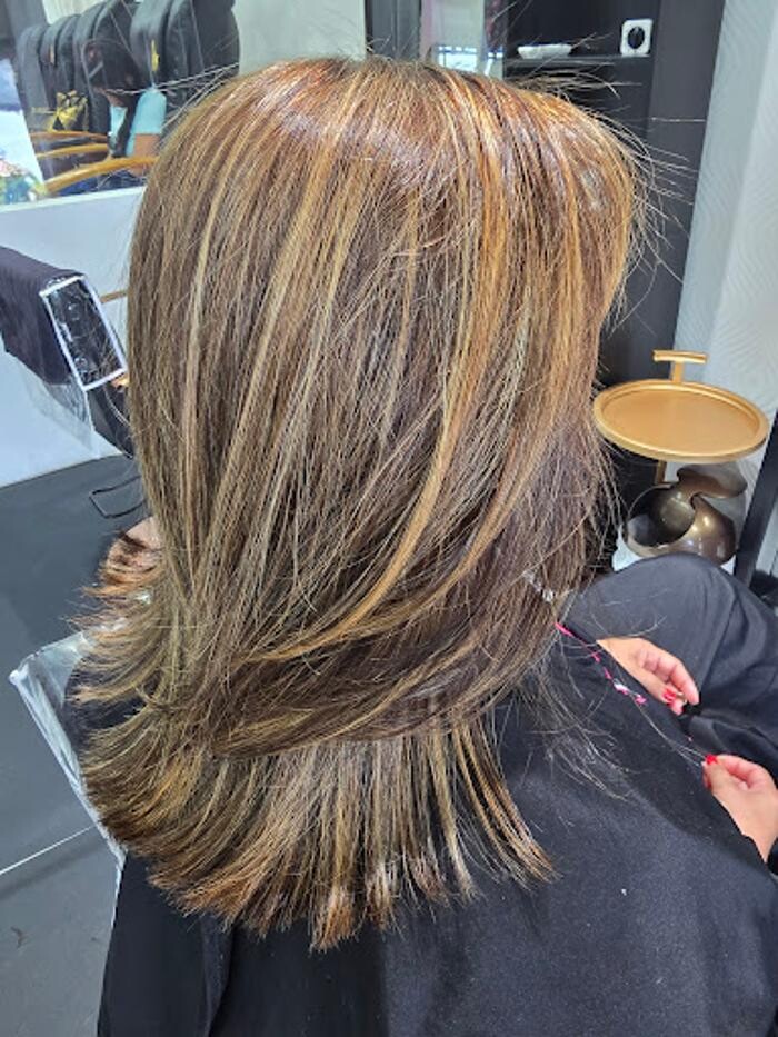Images Classic Hair & Nails