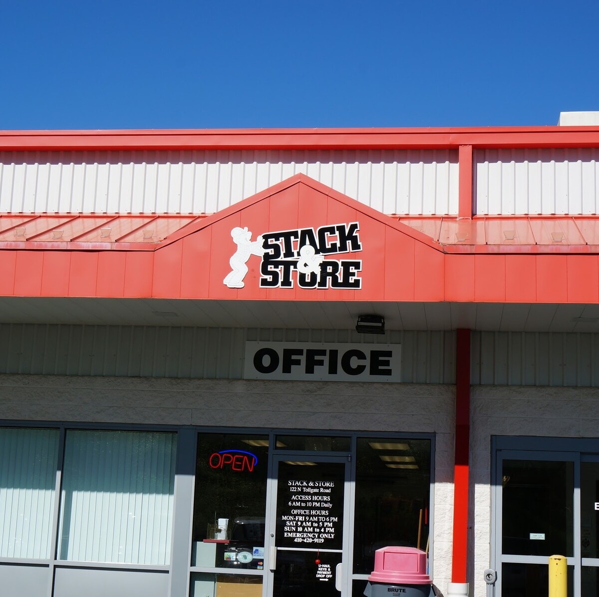 Stack & Store Self Storage Logo