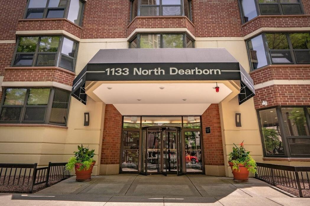Images 1133 N Dearborn - PPM Apartments