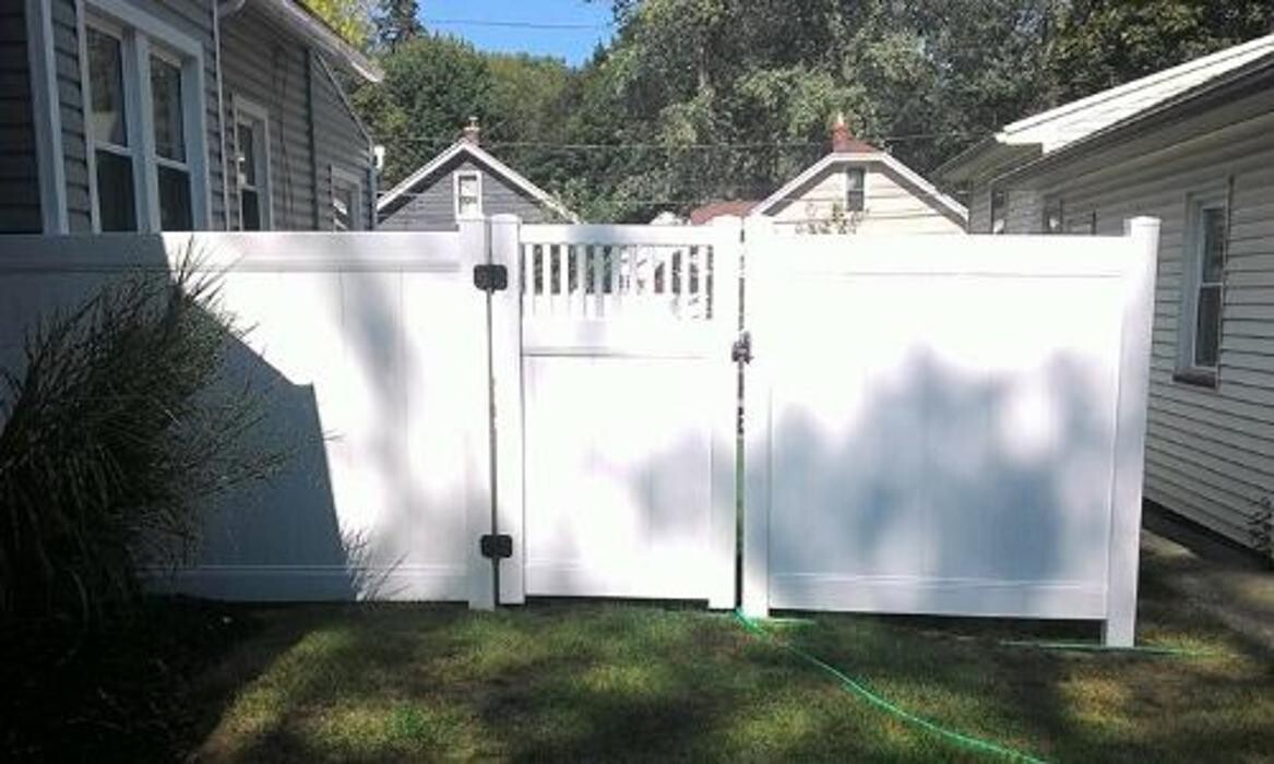 Images ROC City Fence