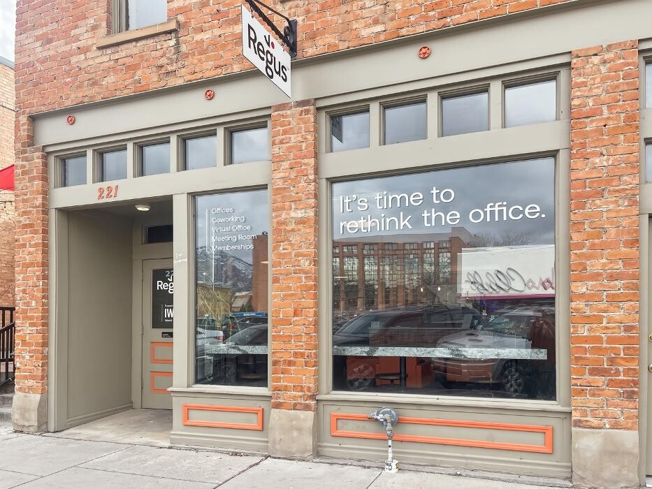 Images Regus 25th Street