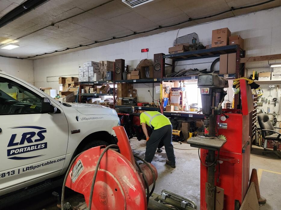 Images LRS Oregon Portable Toilets