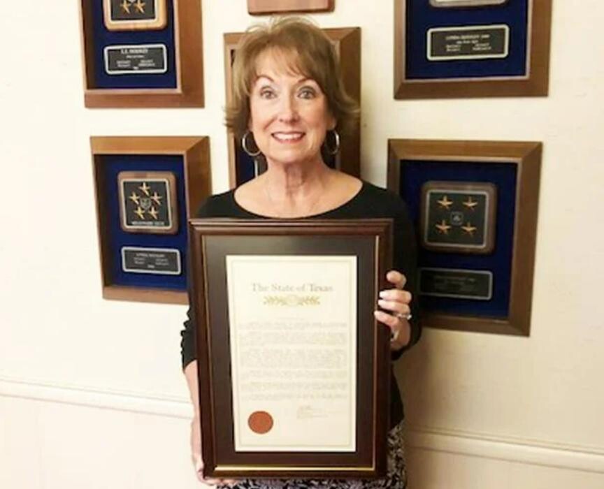 Images Lynda Housley - State Farm Insurance Agent