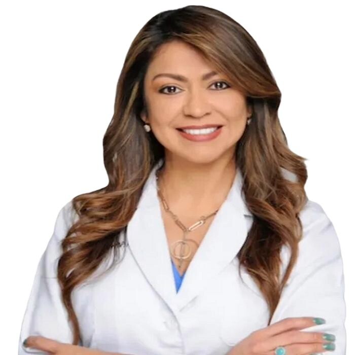 Carolina Raudez, APRN, FNP-BC Logo