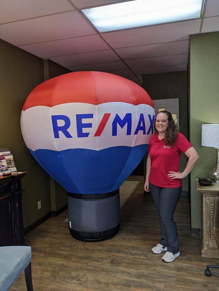 Images RE/MAX Benchmark