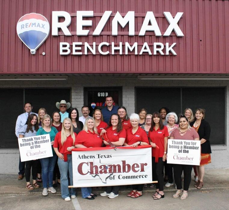 Images RE/MAX Benchmark