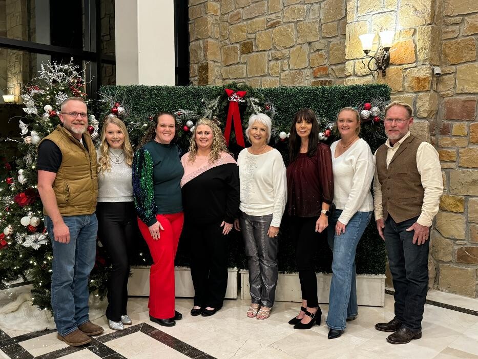 Images RE/MAX Benchmark