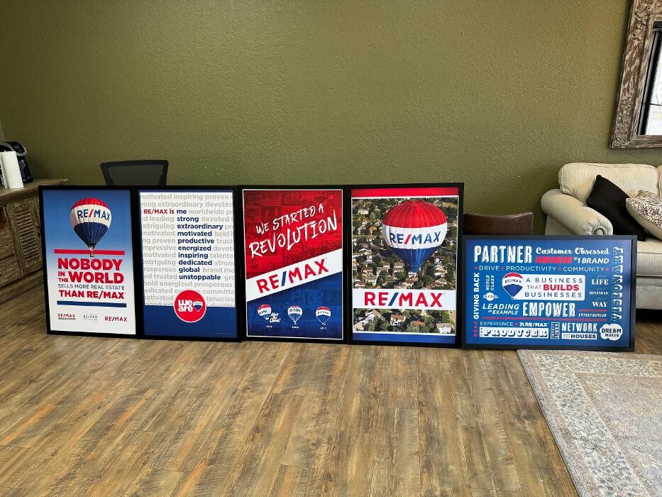 Images RE/MAX Benchmark