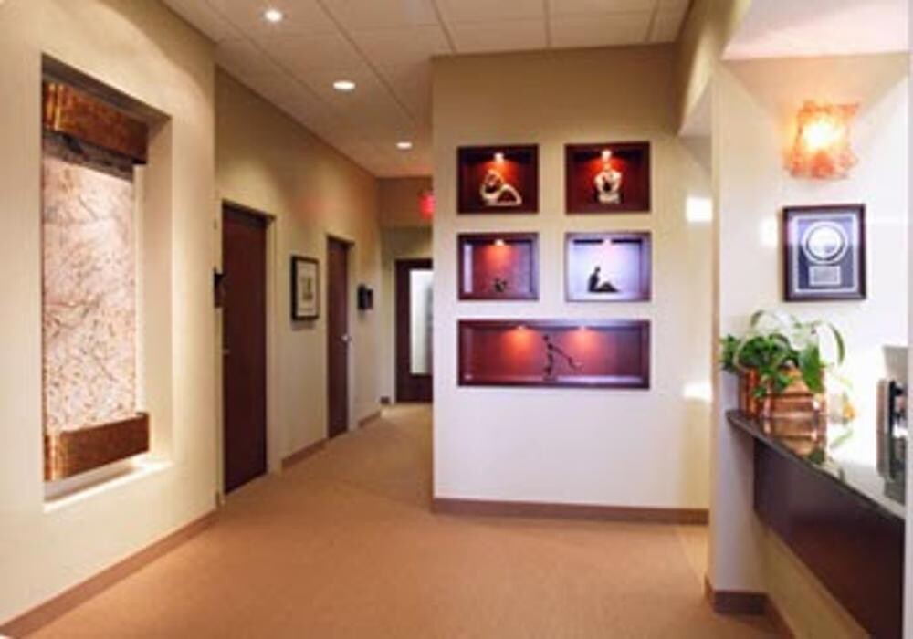 Images Center for Vein Restoration | Dr. Mark Featherston & Dr. Brent Greenberg