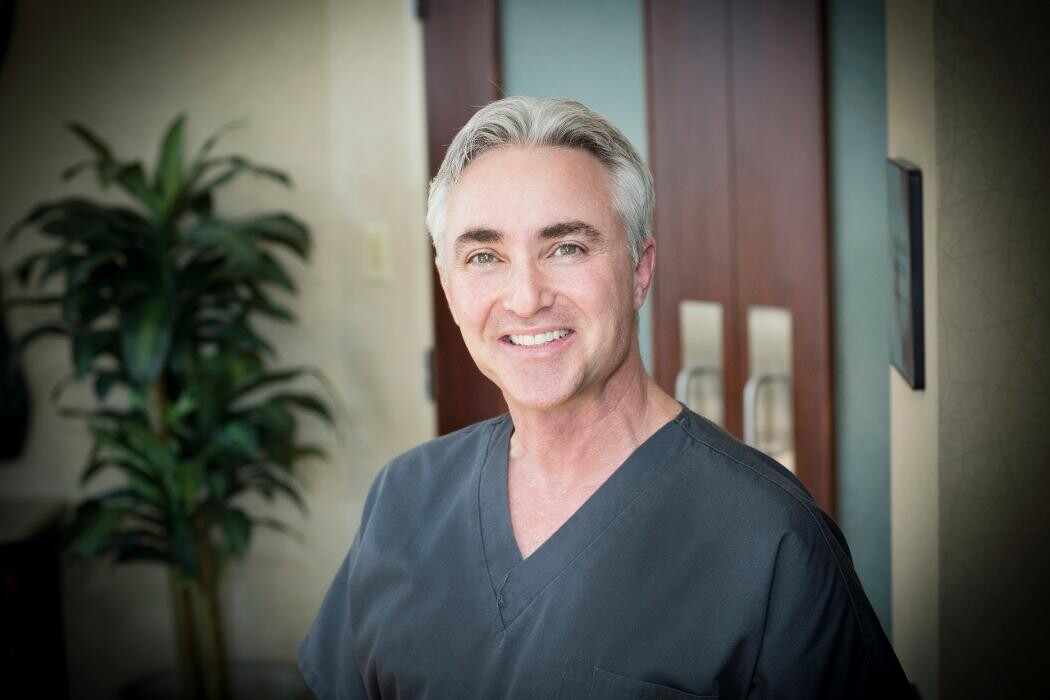 Images Center for Vein Restoration | Dr. Mark Featherston & Dr. Brent Greenberg