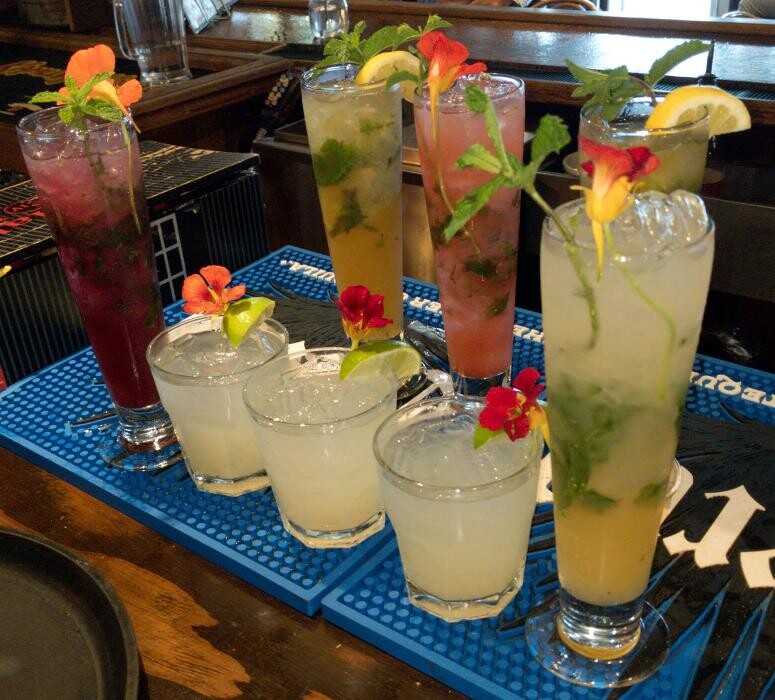 Images Main Street Bistro & Piano Bar-Cabaret-Pizzaria