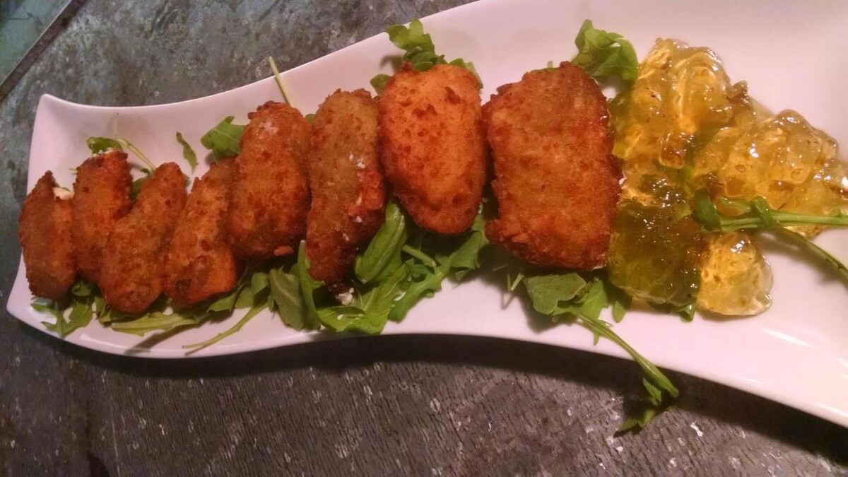 Images Main Street Bistro & Piano Bar-Cabaret-Pizzaria