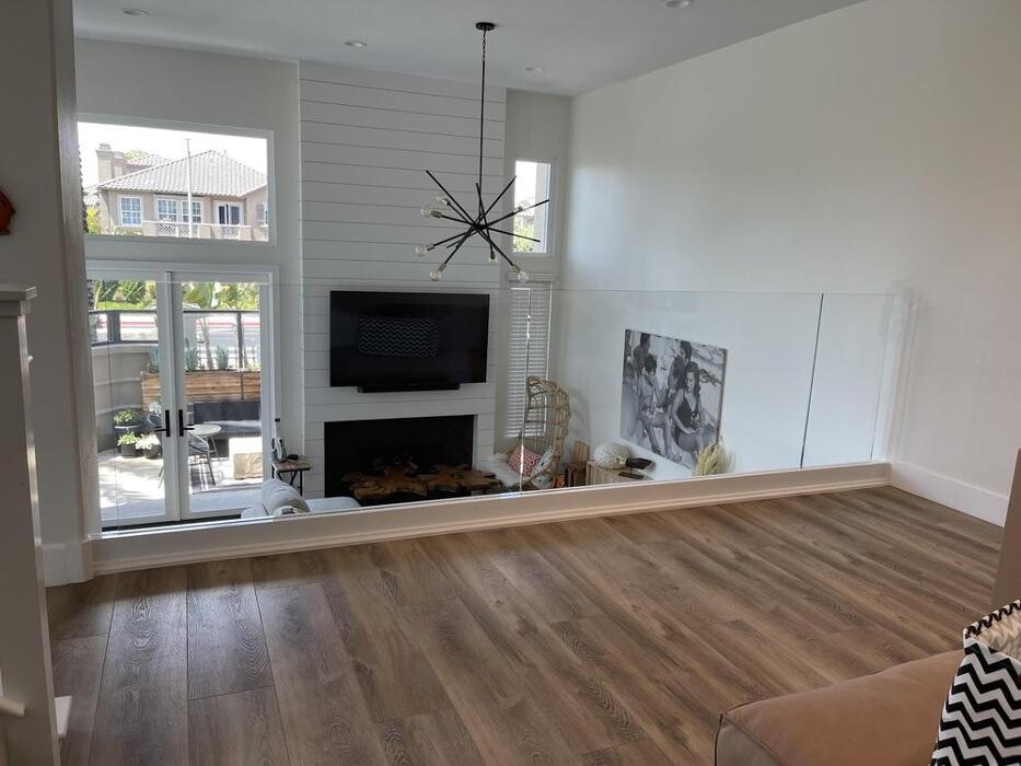 Images Huntington Beach Glass & Mirror, Inc