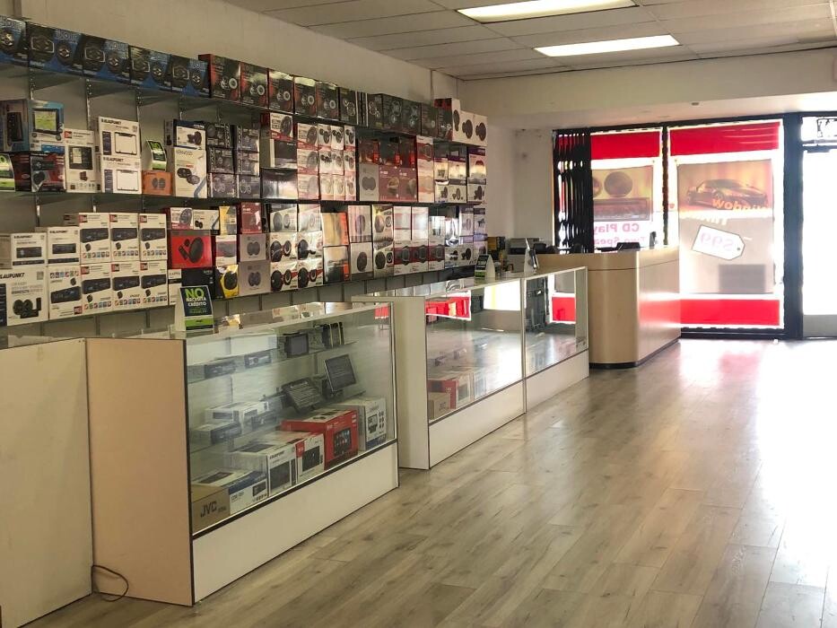 Images Sounds Amazing & Tint