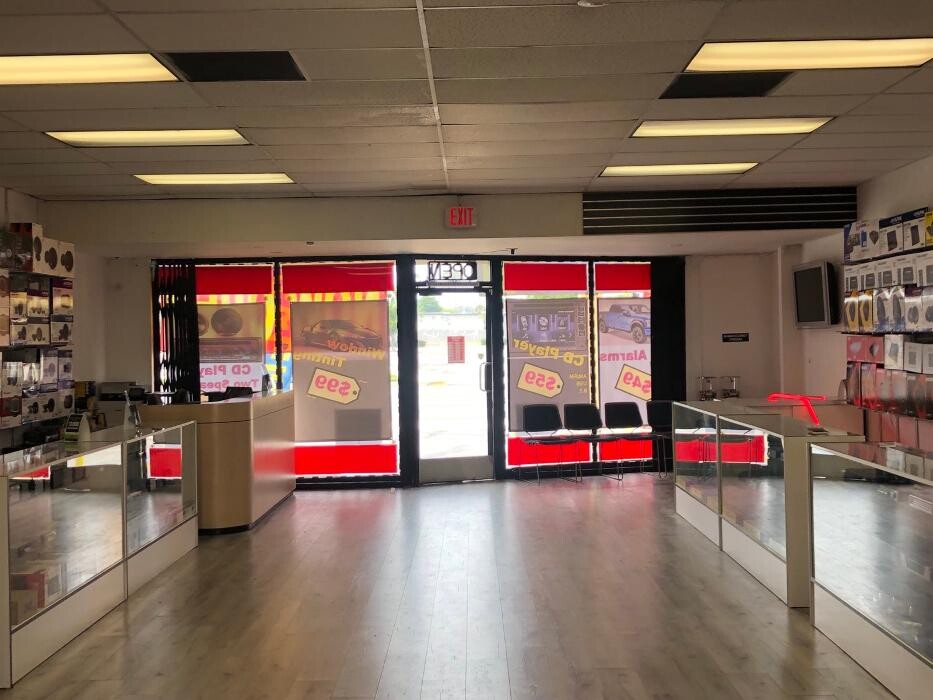 Images Sounds Amazing & Tint