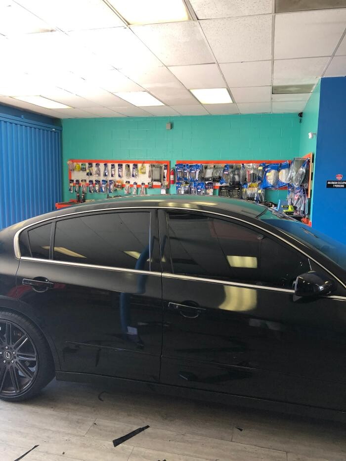 Images Sounds Amazing & Tint