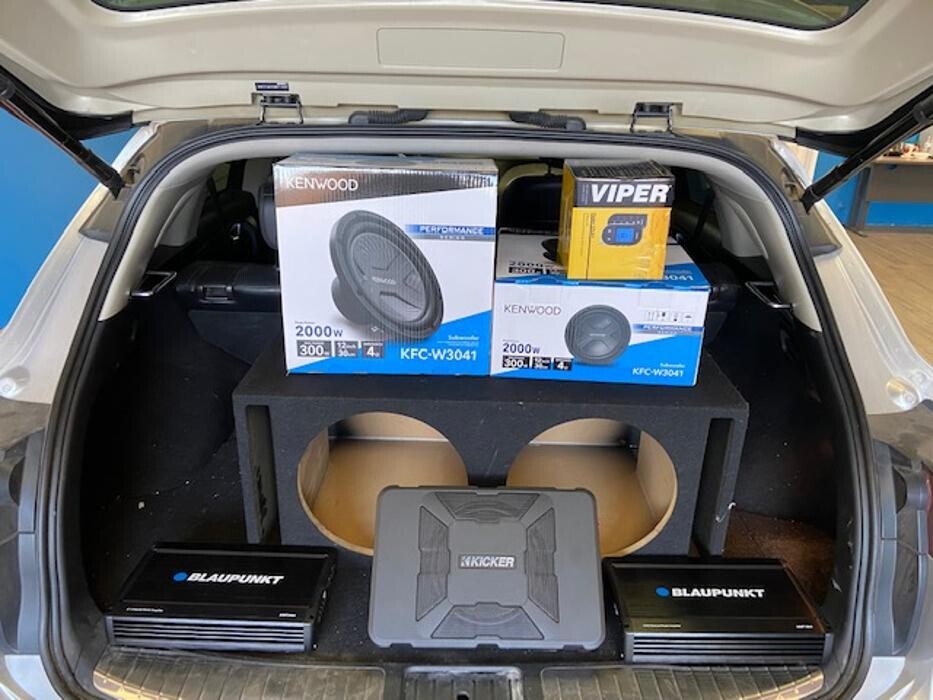 Images Sounds Amazing & Tint