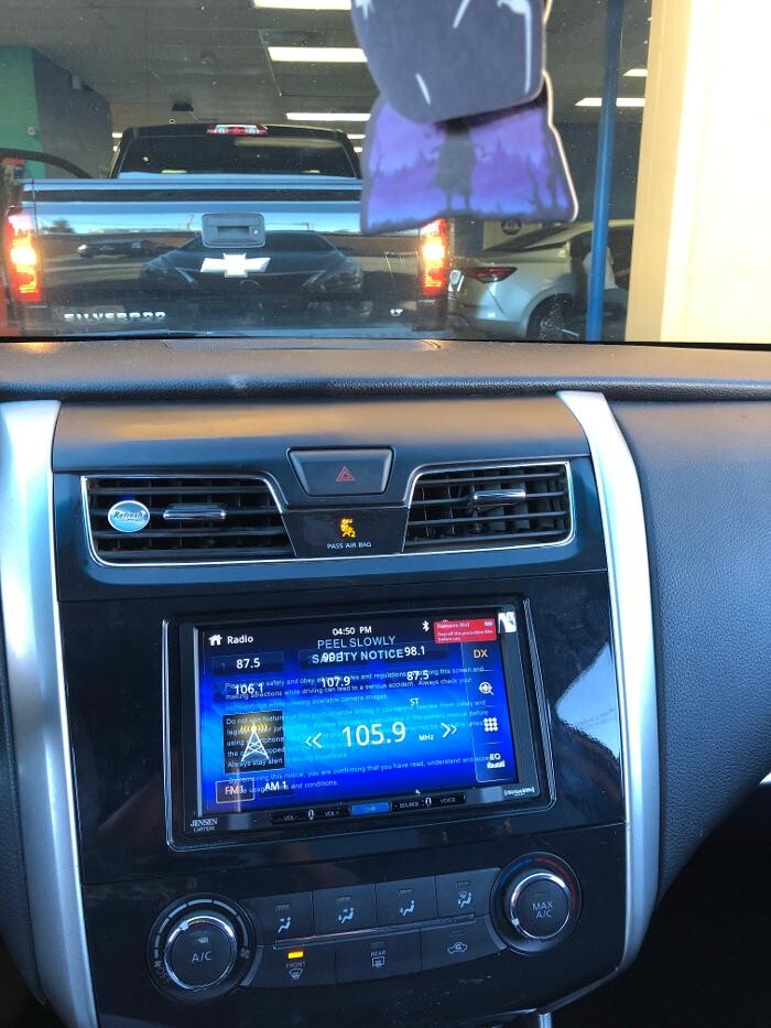 Images Sounds Amazing & Tint