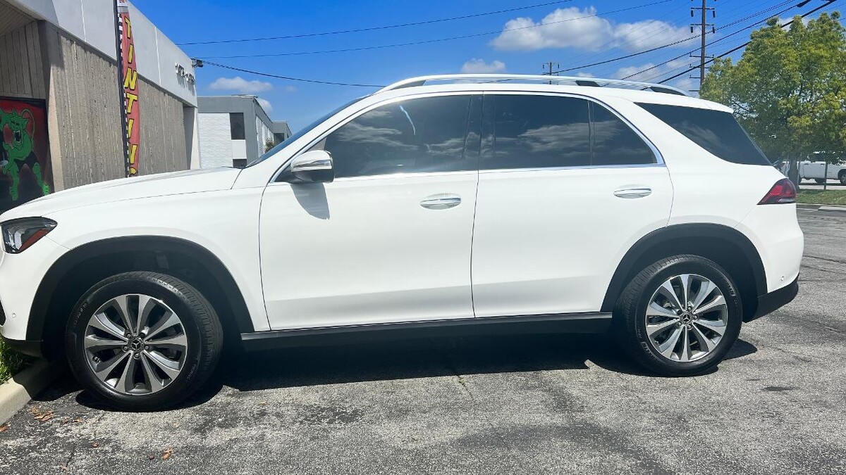 Images Sounds Amazing & Tint