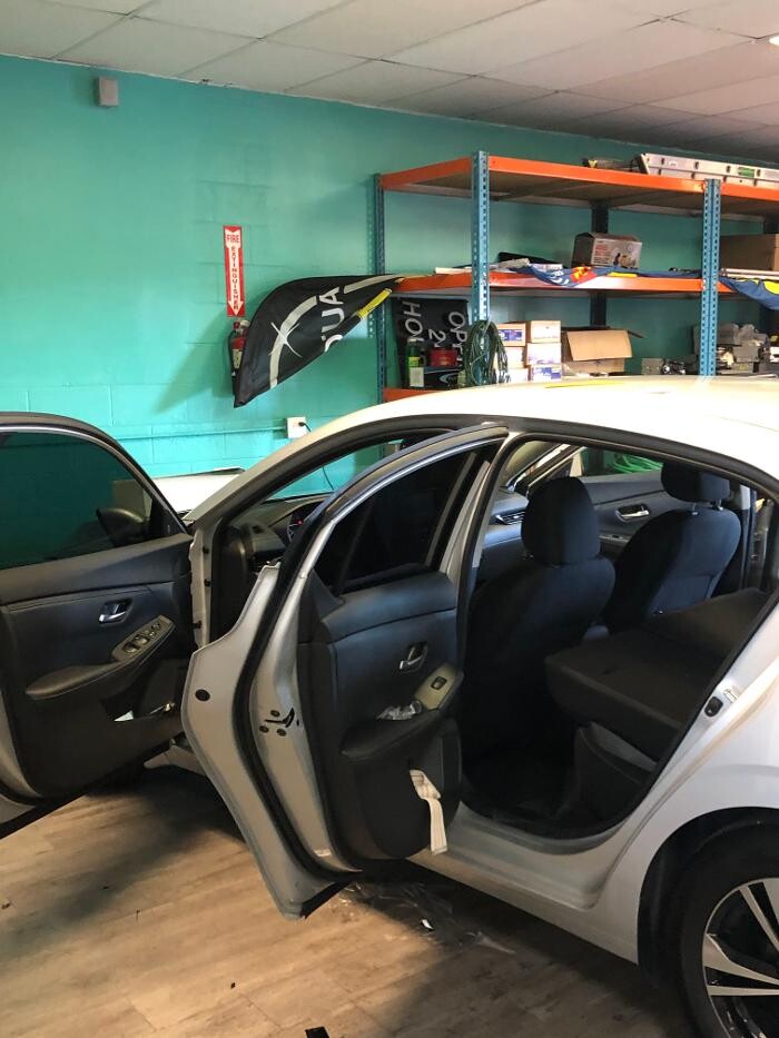 Images Sounds Amazing & Tint